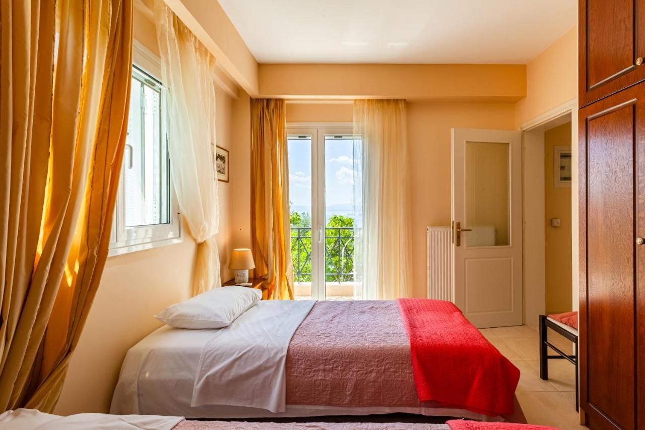 Verga Majestic Sunsets - Elegant & Secluded Retreat Kalamata Eksteriør billede